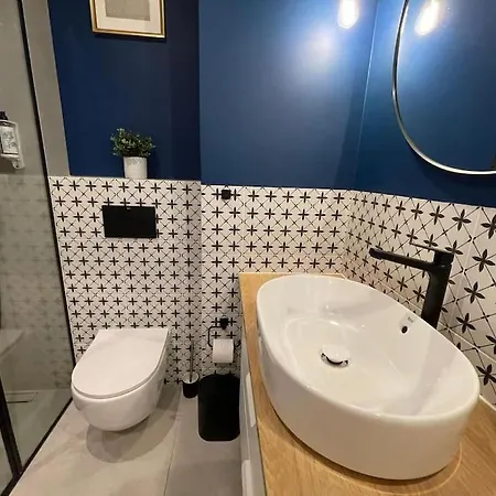 Wola Tower Apartment