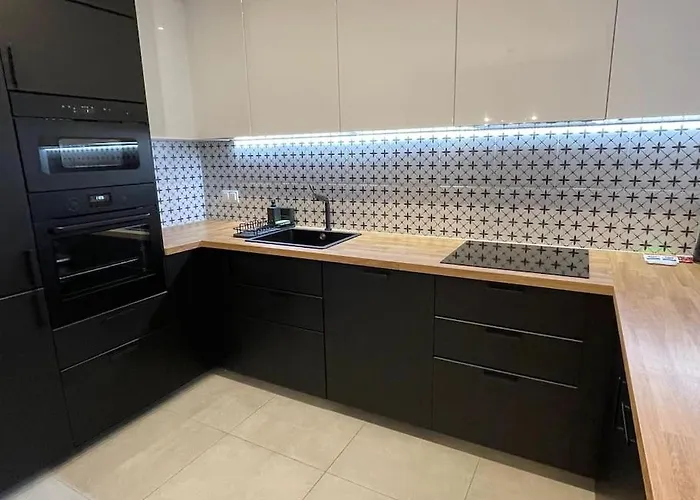 Wola Tower Apartament *